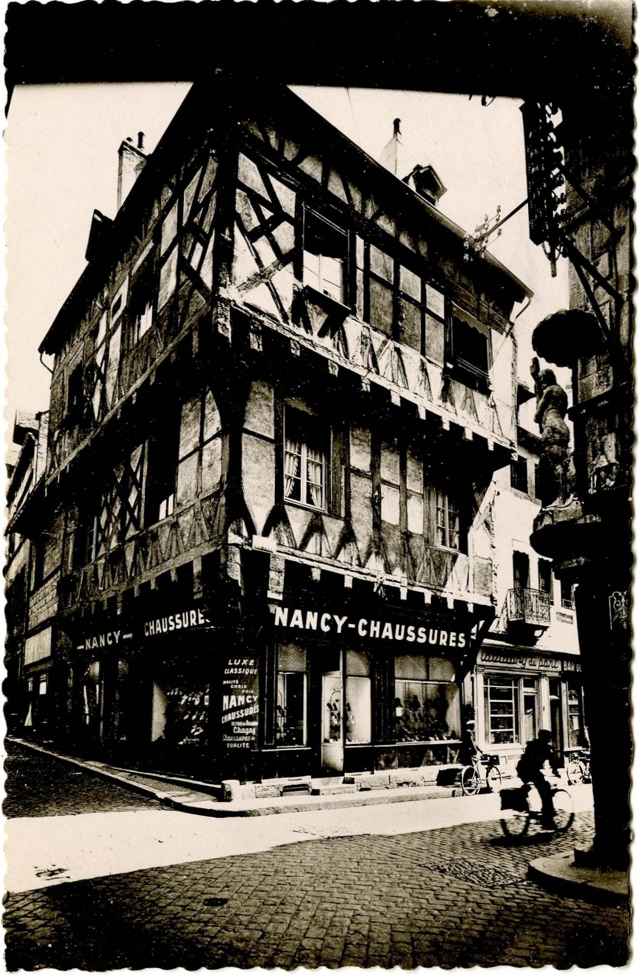 Chalon-sur-Saône. Maison de bois, rue Saint-Vincent.