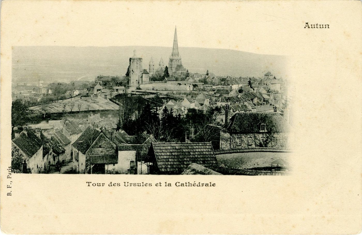 Autun.- Tour des Ursules et la cathédrale.
