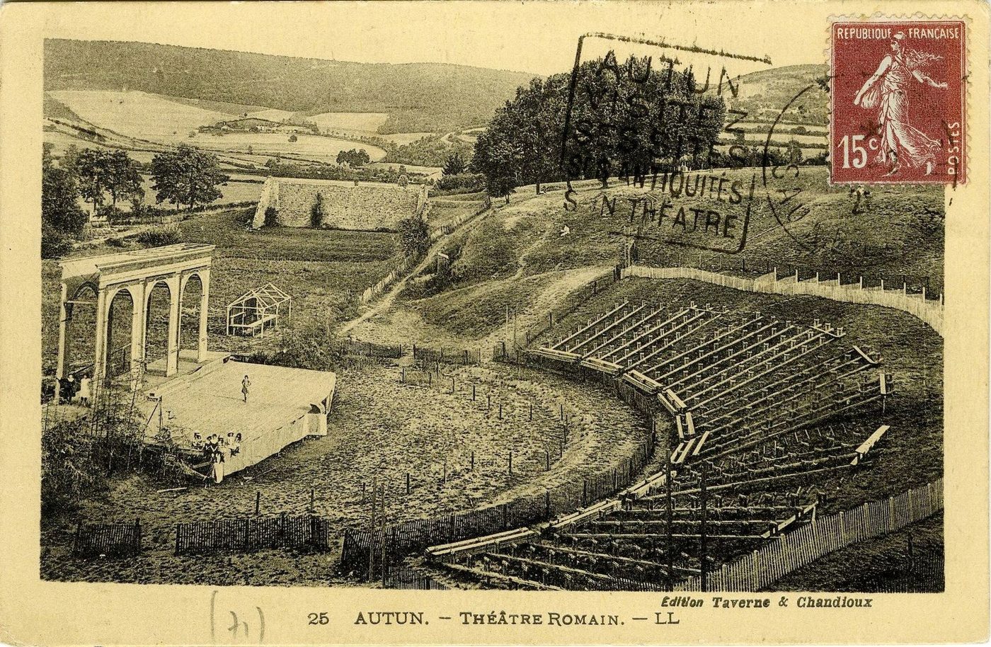 Autun. Théâtre romain.