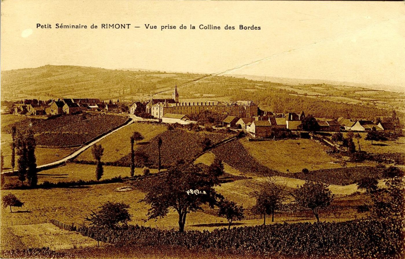 Petit séminaire de Rimont. Vue prise de la colline des Bordes.